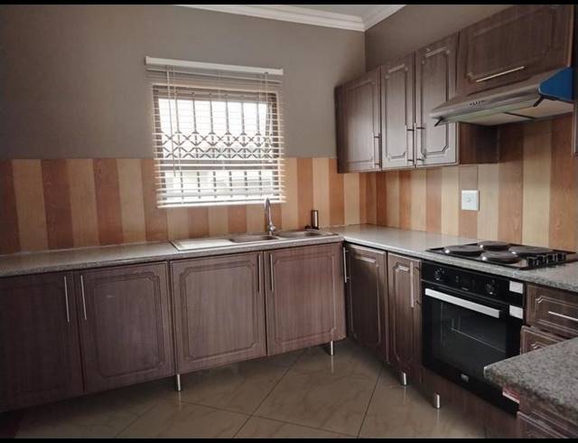 2 BEDROOM TOWNHOUSE FOR SALE IN BENDOR